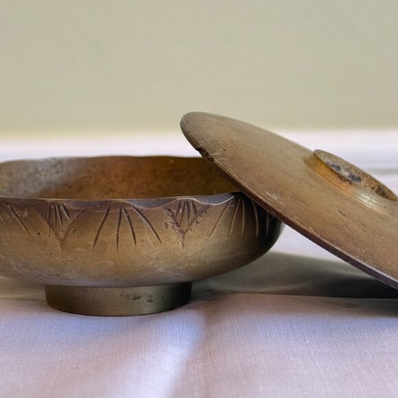 Vintage Brass Incense Burner/Trinket Dish with Lid - Picture 2 of 7